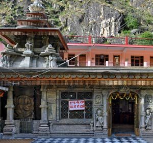 manali to manikaran taxi
