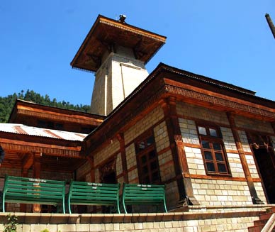 manu temple in manali